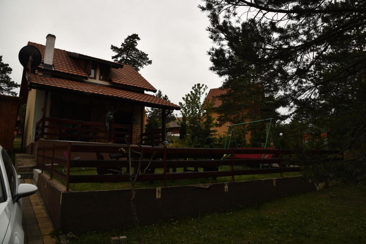 Villa Vikendica Maksimovic - Tara - Primamo Vaucere à Kaluđerske Bare Extérieur photo