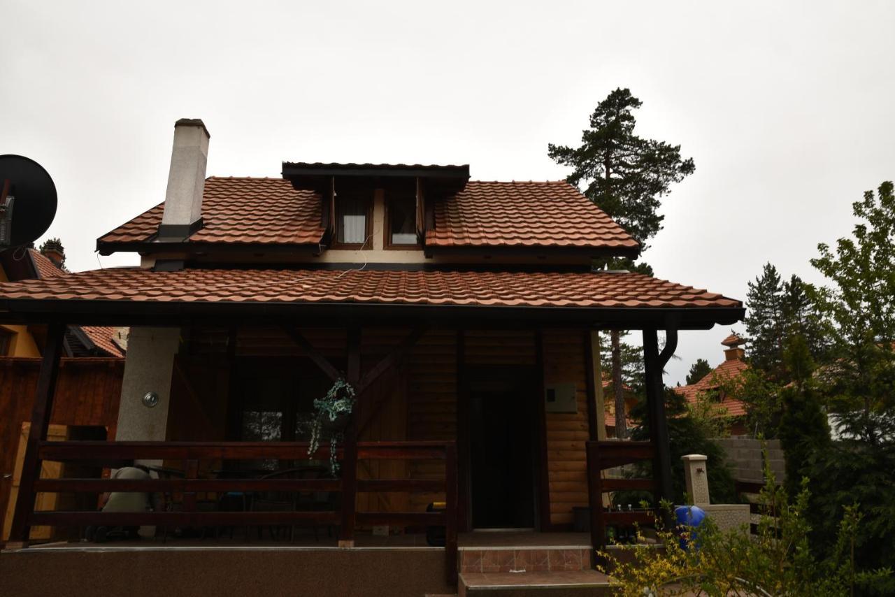 Villa Vikendica Maksimovic - Tara - Primamo Vaucere à Kaluđerske Bare Extérieur photo