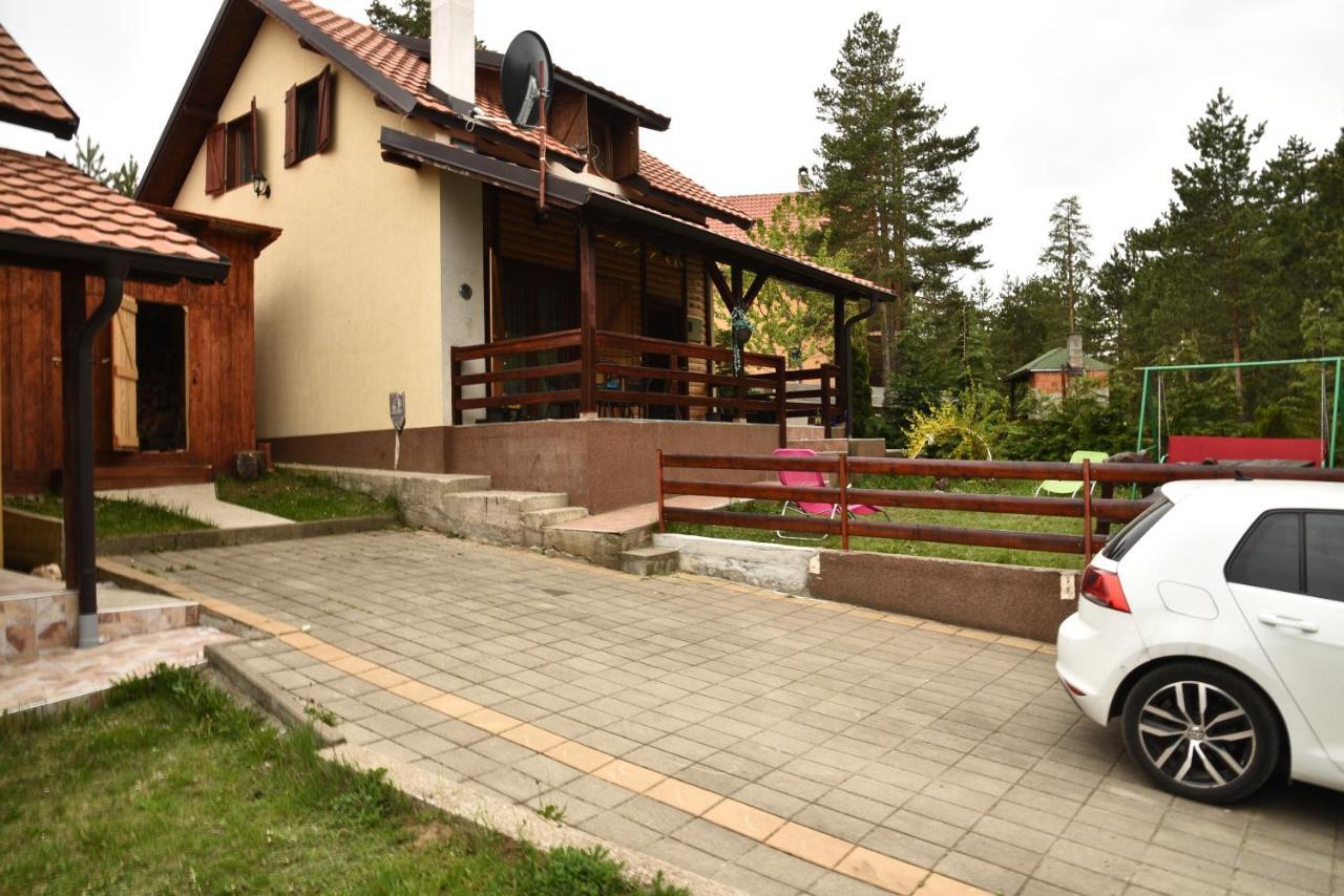 Villa Vikendica Maksimovic - Tara - Primamo Vaucere à Kaluđerske Bare Extérieur photo