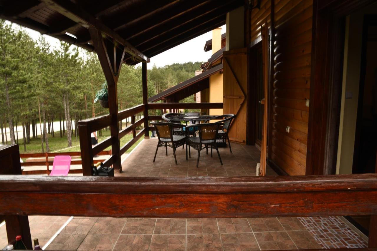 Villa Vikendica Maksimovic - Tara - Primamo Vaucere à Kaluđerske Bare Extérieur photo
