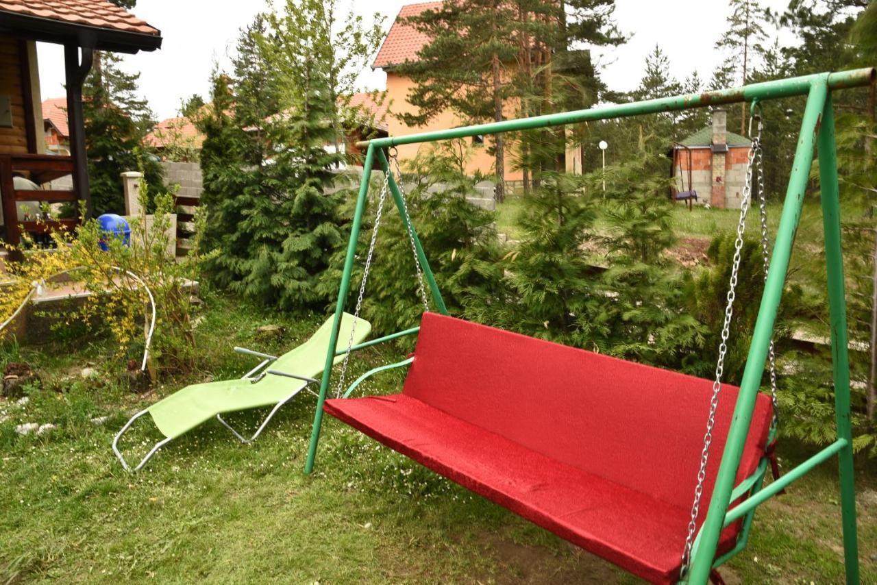 Villa Vikendica Maksimovic - Tara - Primamo Vaucere à Kaluđerske Bare Extérieur photo